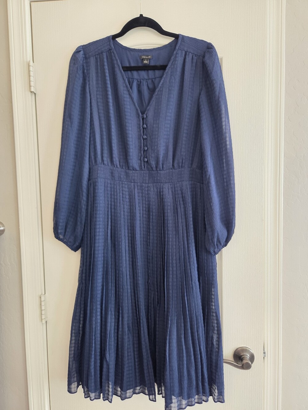 NWOT Ann Taylor Navy Pleated Dress Sz 8
